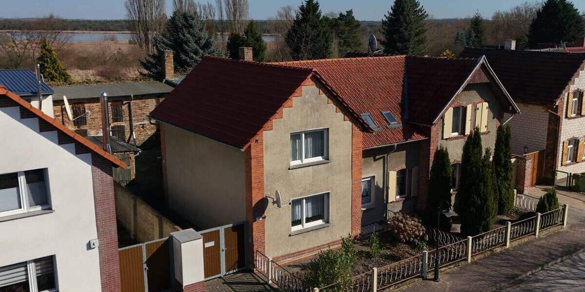 Doppelhaushälfte Sandersdorf-Brehna Petersroda - 5 Zimmer, 101 m&sup2;, 72.000&euro; | Angebot:25566043