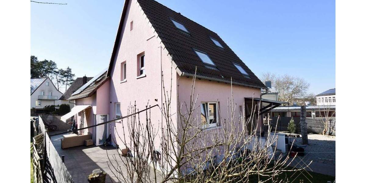 Modernes Zweifamilienhaus in ruhiger Lage von Kaiserslautern 6 zimmer