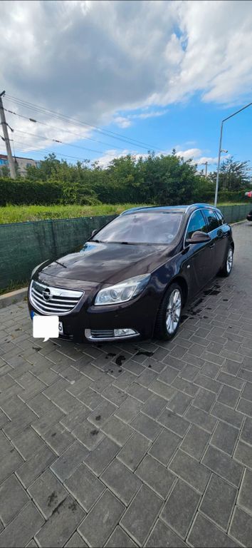 Opel Insignia 204.000 km 4.300 € Berlin 12347