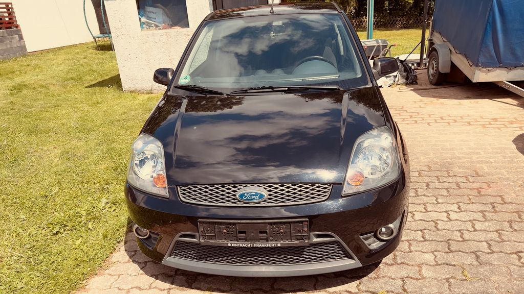 Ford Fiesta 137.000 km 3.800 &euro; Spangenberg 34286