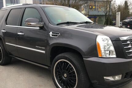 Cadillac Escalade 118.526 km 9.999 &euro; Fellbach 70736