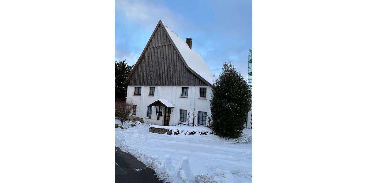 Einfamilienhaus Horn-Bad Meinberg Bad Meinberg - 8 Zimmer, 187 m&sup2;, 50.000&euro; | Angebot:26386752