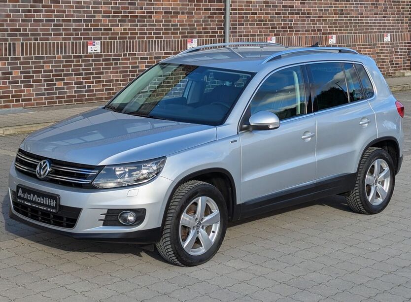 VW Tiguan 200.000 km 11.890 € BARSBÜTTEL 22885