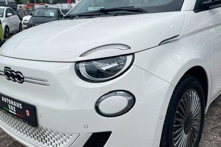 Fiat 500e 13.100 km 22.500 &euro; Villingen-Schwenningen 78052