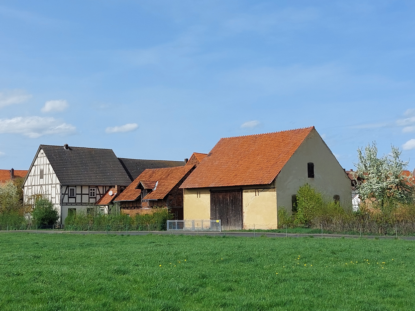 Haus zum Kaufen in Calden 175.000 € 130 m²