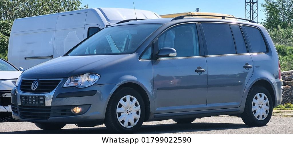 VW Touran 180.000 km 1.850 &euro; Rostock 18147
