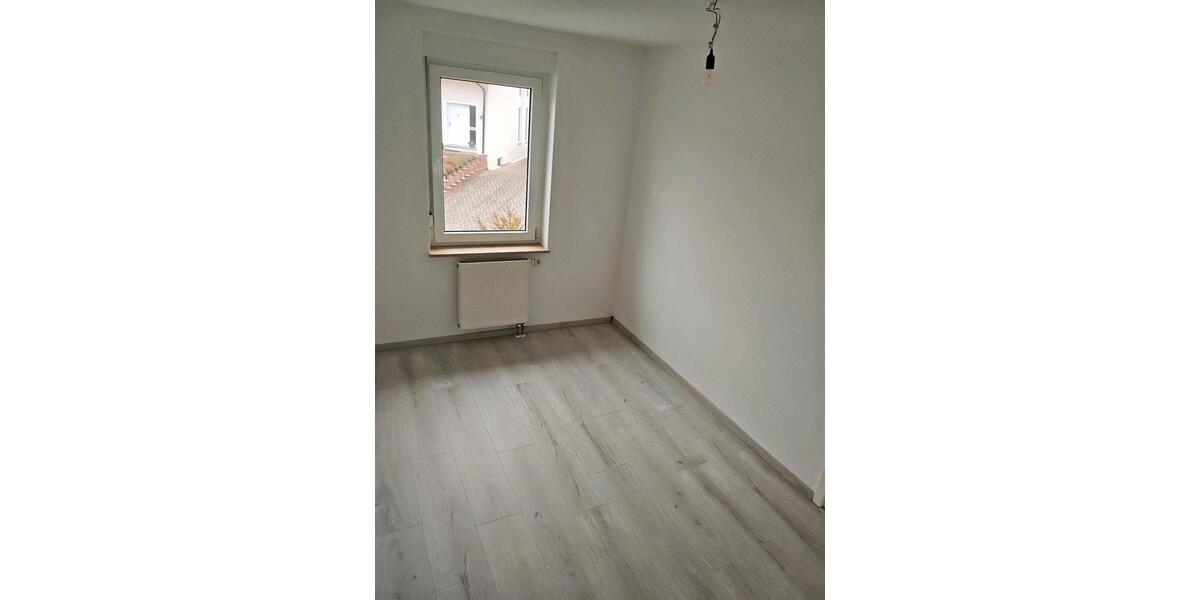 58m² Wohnung mit Balkon in Oberbexbach (keine Hunde) 2 zimmer