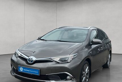 Toyota Auris 69.140 km 16.990 &euro; Esslingen 73730