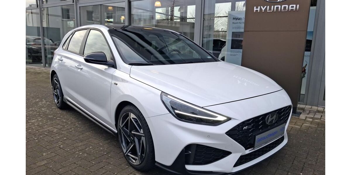Hyundai i30 4.450 km 25.280 &euro; Lübeck 23562