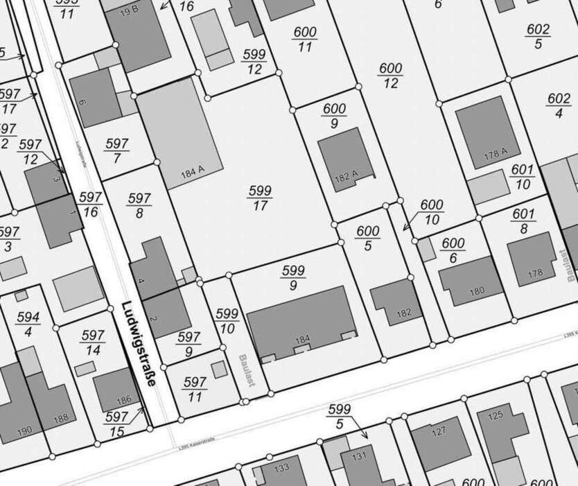 Haus zum Kaufen in Bruchmühlbach-Miesau 475.000 € 1542 m²