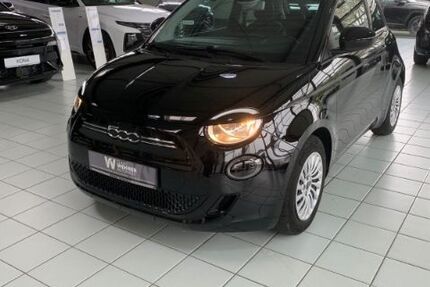 Fiat 500e 11.500 km 15.650 &euro; Hamburg 22525