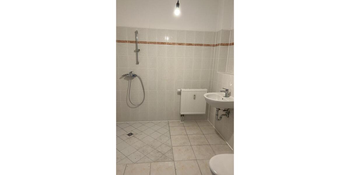 Etagenwohnung Naumburg (Saale) - 2 Zimmer, 55 m&sup2;, 360&euro; | Angebot:26349751