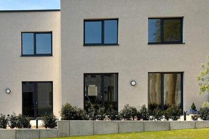 Haus Mönchengladbach - 4 Zimmer, 138 m&sup2;, 1.995&euro; | Angebot:26145866