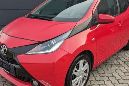 Toyota Aygo 99.990 km 7.880 € Hoyerswerda 02977