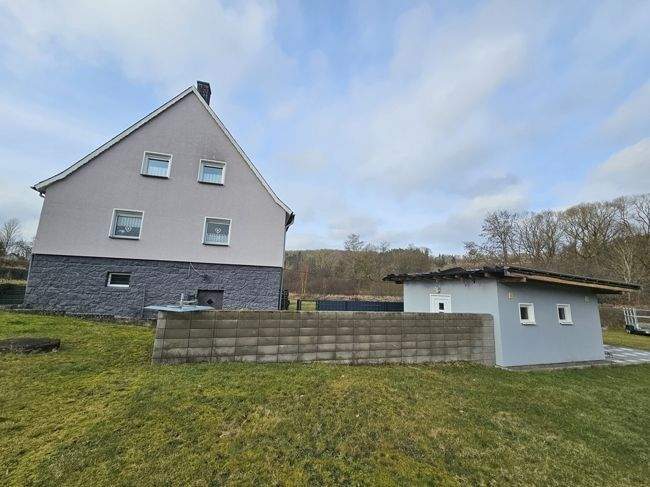 Mehrfamilienhaus, Wohnhaus Daun Boverath - 8 Zimmer, 230 m&sup2;, 298.000&euro; | Angebot:25780490