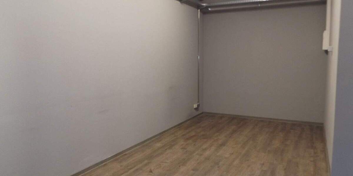 Gewerbeobjekt Titisee-Neustadt Titisee - 2 Zimmer, 400&euro; | Angebot:25845119