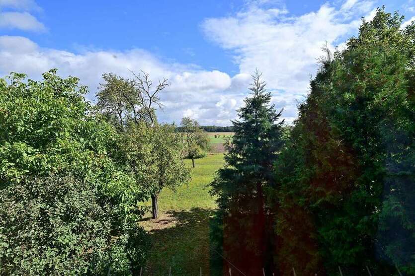Haus zum Kaufen in Adelshofen 585.000 € 241 m²