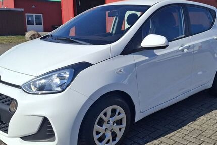 Hyundai i10 93.805 km 8.490 &euro; Karlsburg OT Moeckow 17495