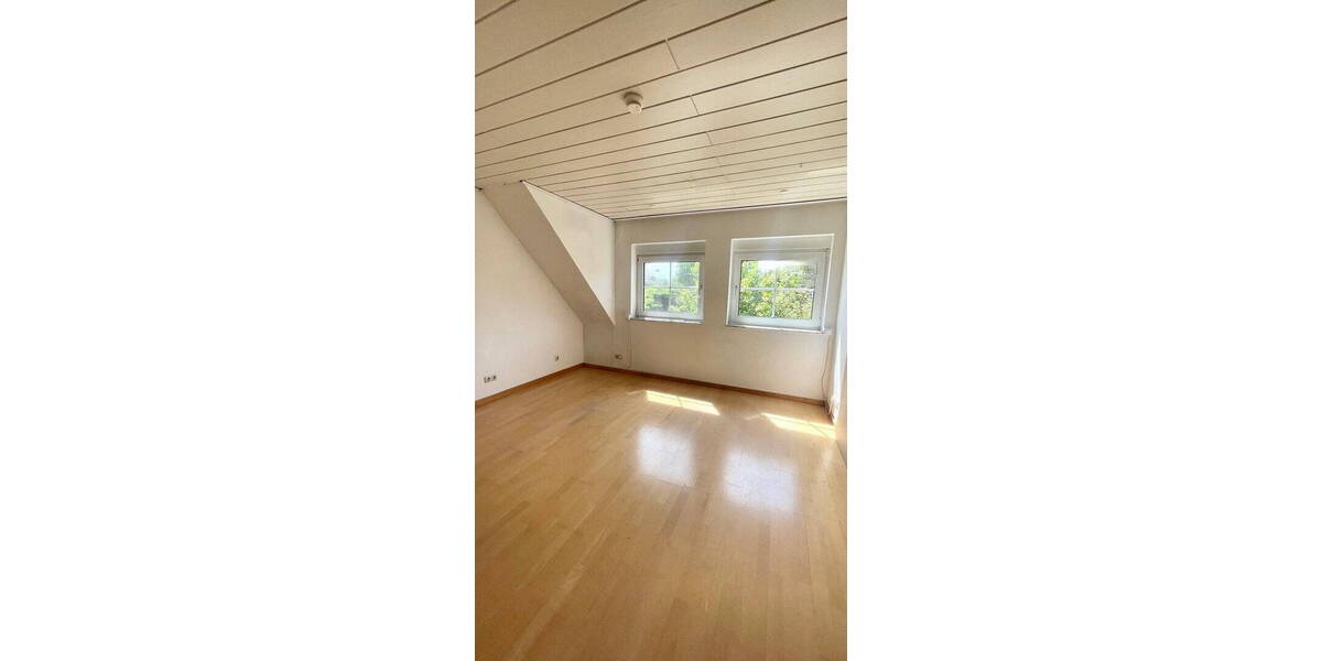 Einfamilienhaus Reinfeld - 7 Zimmer, 250 m&sup2;, 525.000&euro; | Angebot:26790523
