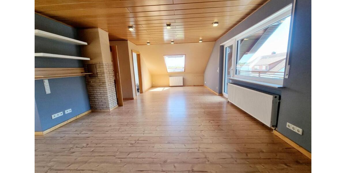 Dachgeschoßwohnung Bretten - 2.5 Zimmer, 120 m&sup2;, 725&euro; | Angebot:24817753