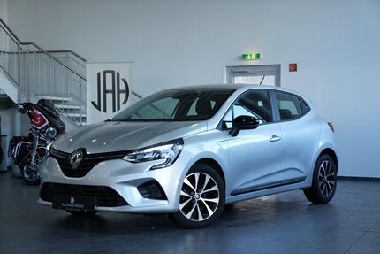 Renault Clio 48.781 km 12.190 &euro; Wildau 15745