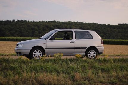 VW Golf 82.000 km 4.200 &euro; Lauchheim 73466