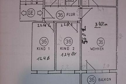 Charmante 4-Raum- Wohnung mit Balkon - Wintergarten 2. OG 4 zimmer