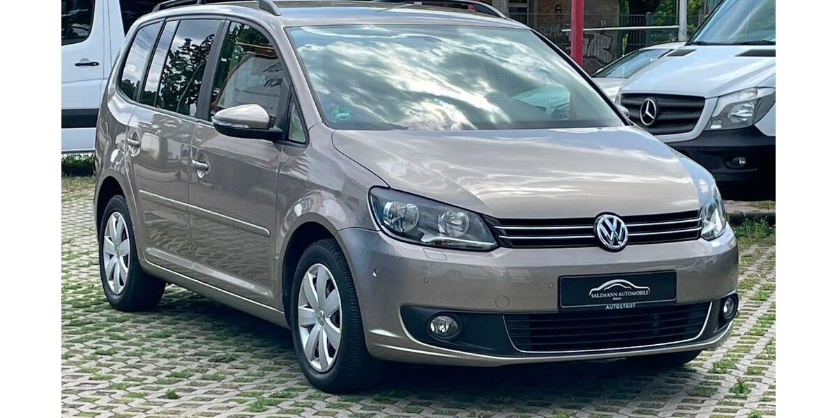 VW Touran 171.951 km 9.850 &euro; Berlin 13088