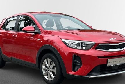 Kia Stonic 30.190 km 14.430 &euro; Hoyerswerda 02977