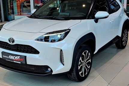 Toyota Yaris Cross 3.500 km 27.495 &euro; Amberg 92224