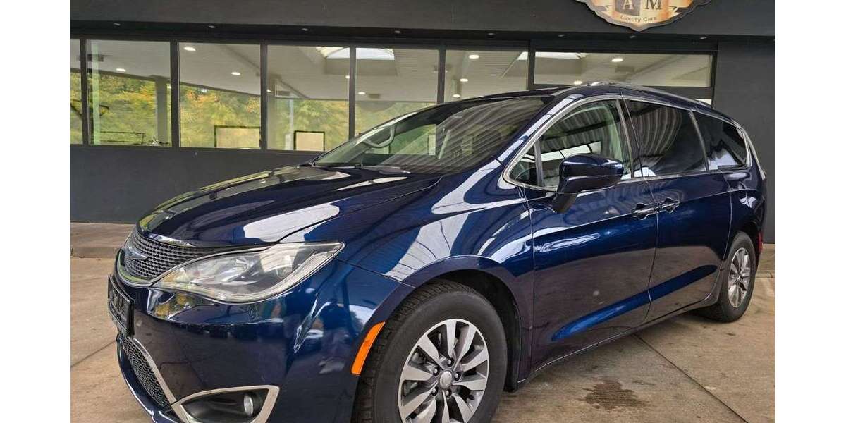 Chrysler Pacifica 120.000 km 22.950 € Göttingen 37081