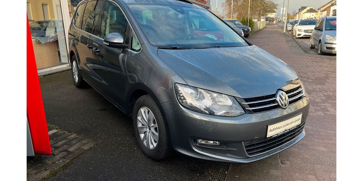 VW Sharan 155.215 km 19.990 &euro; Euskirchen 53879