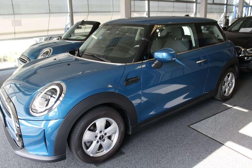 Mini ONE 32.299 km 21.590 € Heitersheim 79423