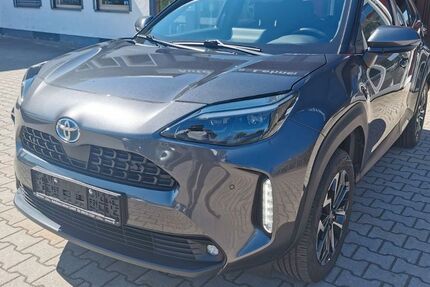 Toyota Yaris Cross 16.781 km 23.990 &euro; Altfalter 92548