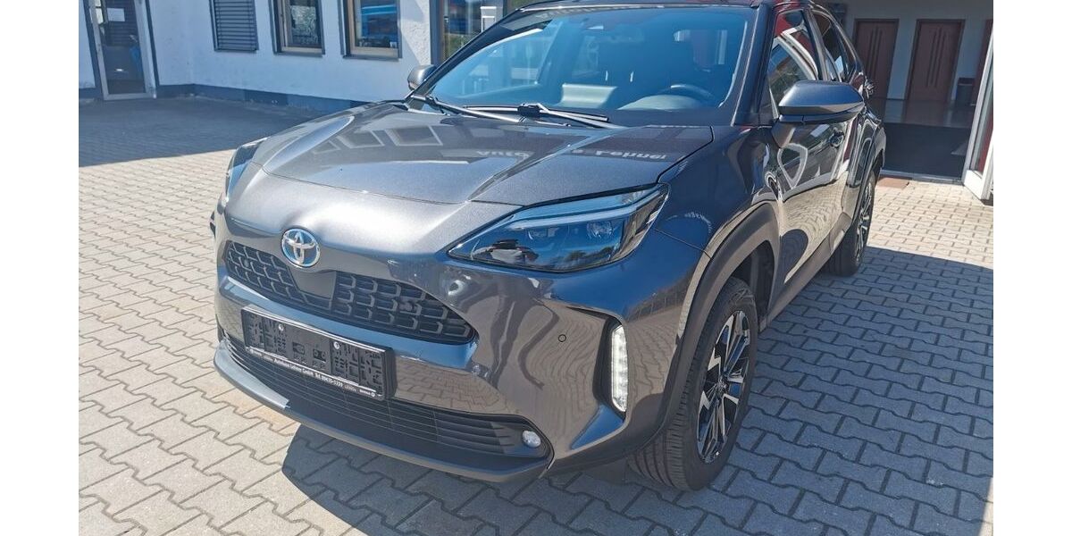 Toyota Yaris Cross 16.781 km 23.990 &euro; Altfalter 92548