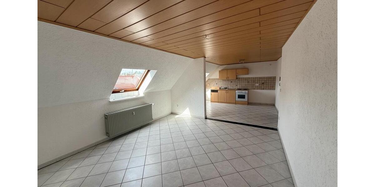 Dachgeschoßwohnung Neunkirchen Kohlhof - 3 Zimmer, 80 m&sup2;, 650&euro; | Angebot:26408969
