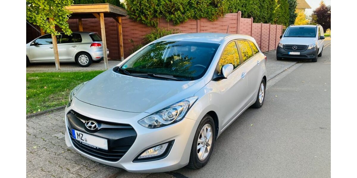Hyundai i30 255.000 km 4.490 &euro; Wöllstein 55597