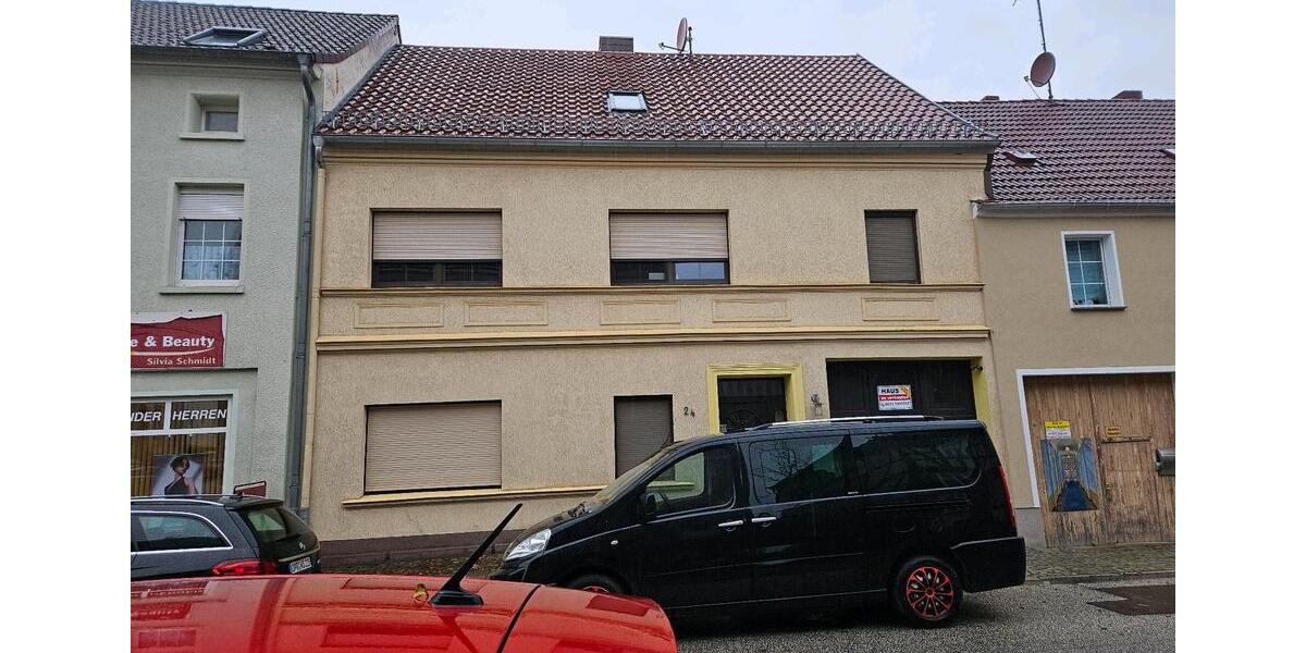 Wohnhaus mit Nebengebäude 5 zimmer