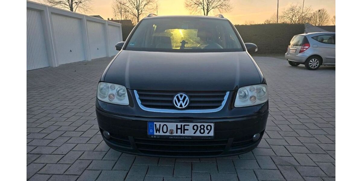 VW Touran 300.000 km 1.900 &euro; Worms 67549