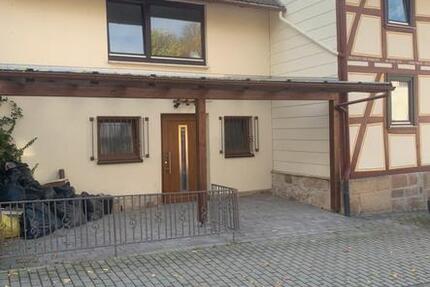 Haus Naumburg - 4 Zimmer, 110 m&sup2;, 1.050&euro; | Angebot:25367733