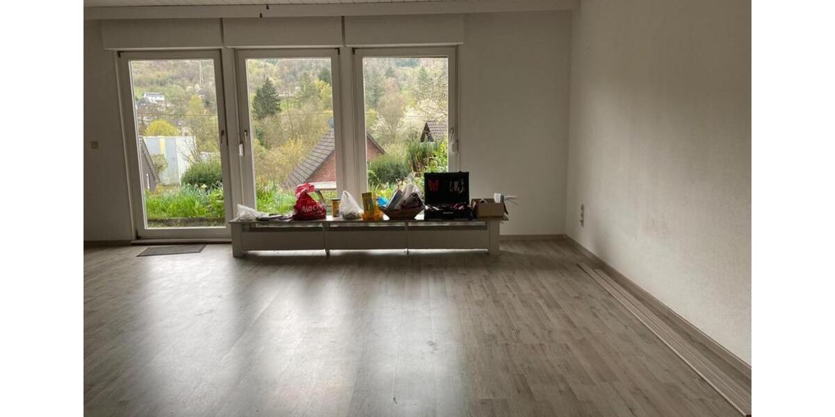 Einfamilienhaus Gummersbach Berstig Süd - 5 Zimmer, 150 m&sup2;, 1.000&euro; | Angebot:25371516