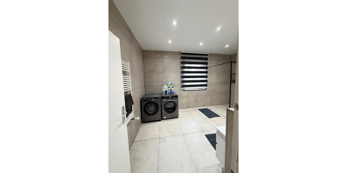 Kernsanierte Doppelhaushälfte mit Garten,Garage&SmartHome 4 zimmer