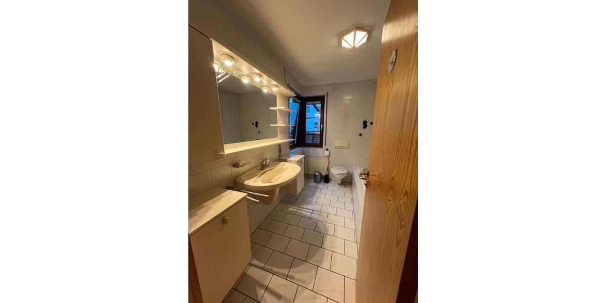 Einfamilienhaus Schleiden - 4 Zimmer, 12 m&sup2;, 1.290&euro; | Angebot:25830713