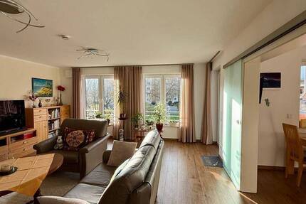 Moderne Eigentumswohnung mit Balkon und Aufzug – inklusive Stellplatz 3 zimmer