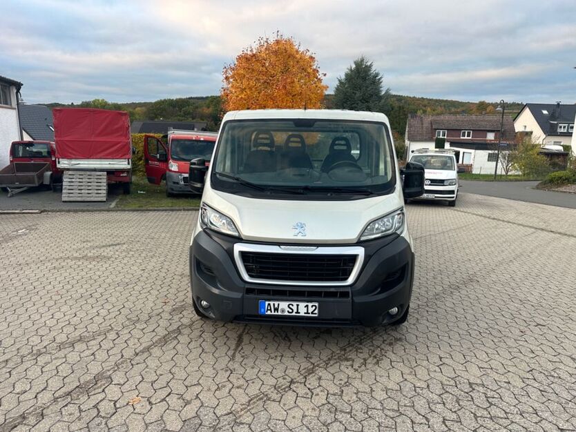 Peugeot Boxer 115.345 km 23.000 € Müllenbach 53520
