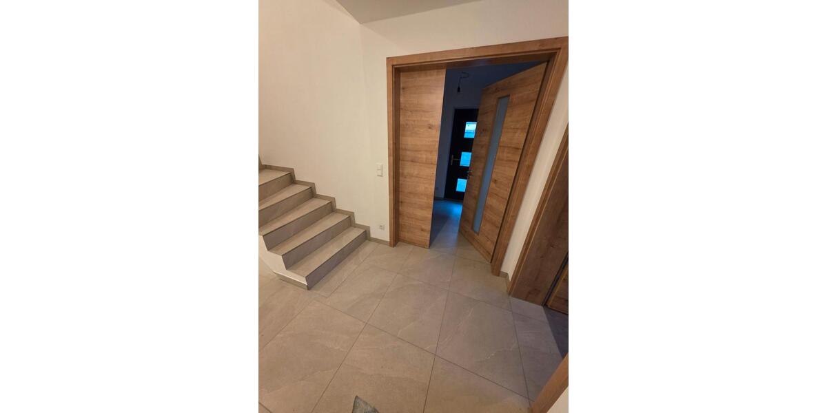 Doppelhaushälfte Simbach - 5 Zimmer, 157 m&sup2;, 1.300&euro; | Angebot:26634668