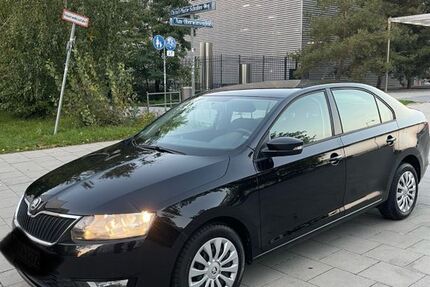 Skoda Rapid 97.500 km 7.790 € München 80809