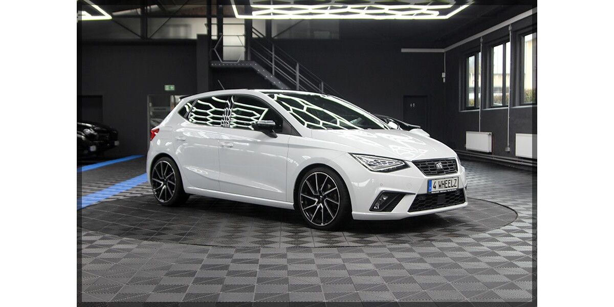 Seat Ibiza 97.000 km 13.799 &euro; Hemer 58675