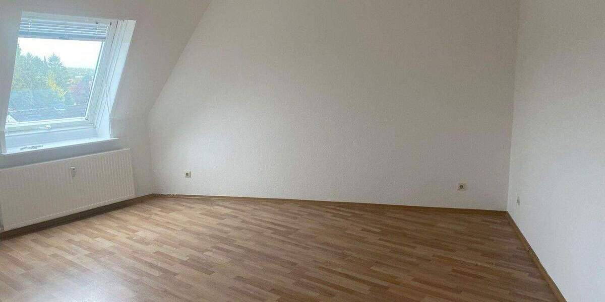 Helle 3-Zimmer-Wohnung in zentraler Lage inkl. Garage - Blumenthal - WG-geeignet 3 zimmer