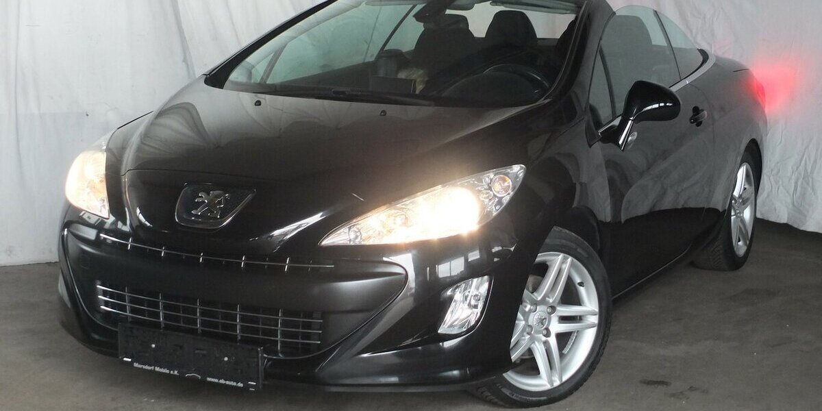 Peugeot 308 PREMIUM NAVI EL.VERDECK KLIMAAUTOM PDC 134.211 km 6.450 &euro; Köln 50858